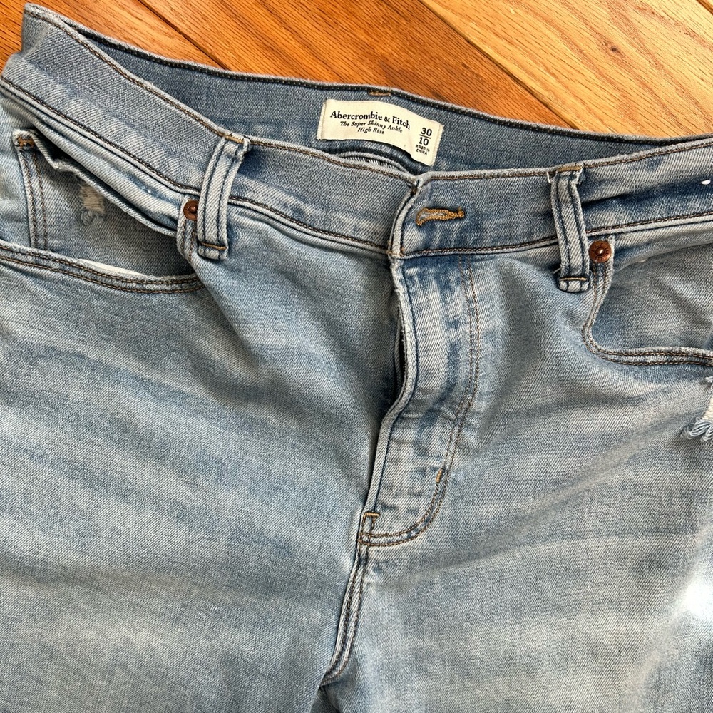 Abercrombie & Fitch Super Skinny Ankle High Rise